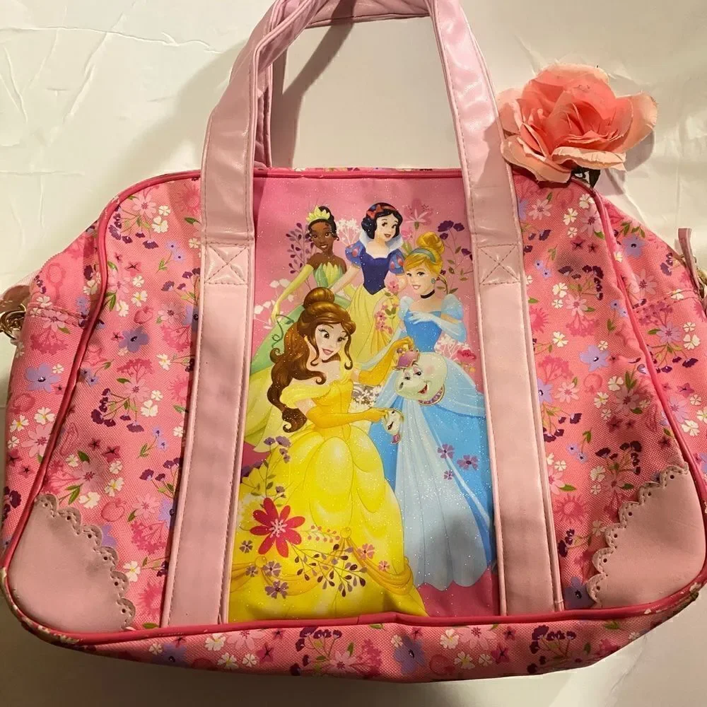 🎀Disney Store Princess LG Pink overnight Duffel bag crossbody 🛍️